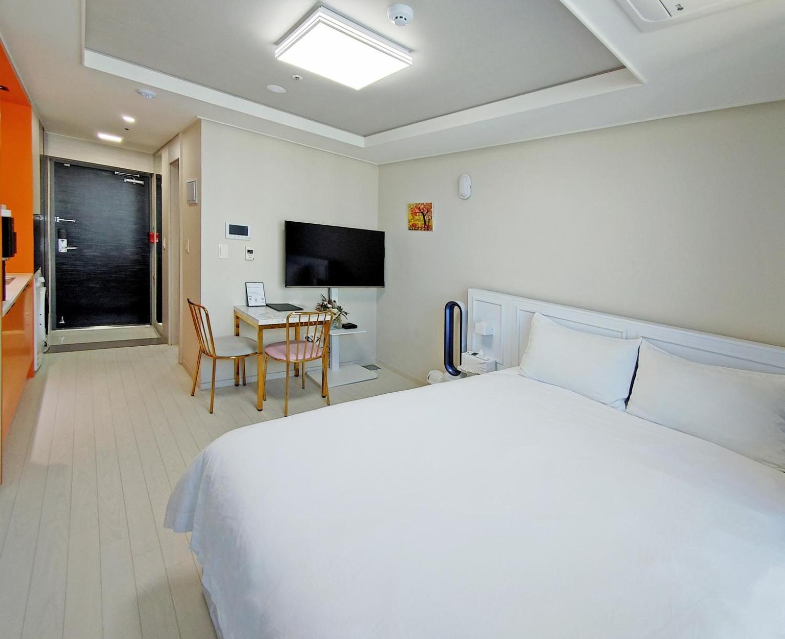 Daegu Star B&B Dsr Hotel Lily Guestroom Extérieur photo