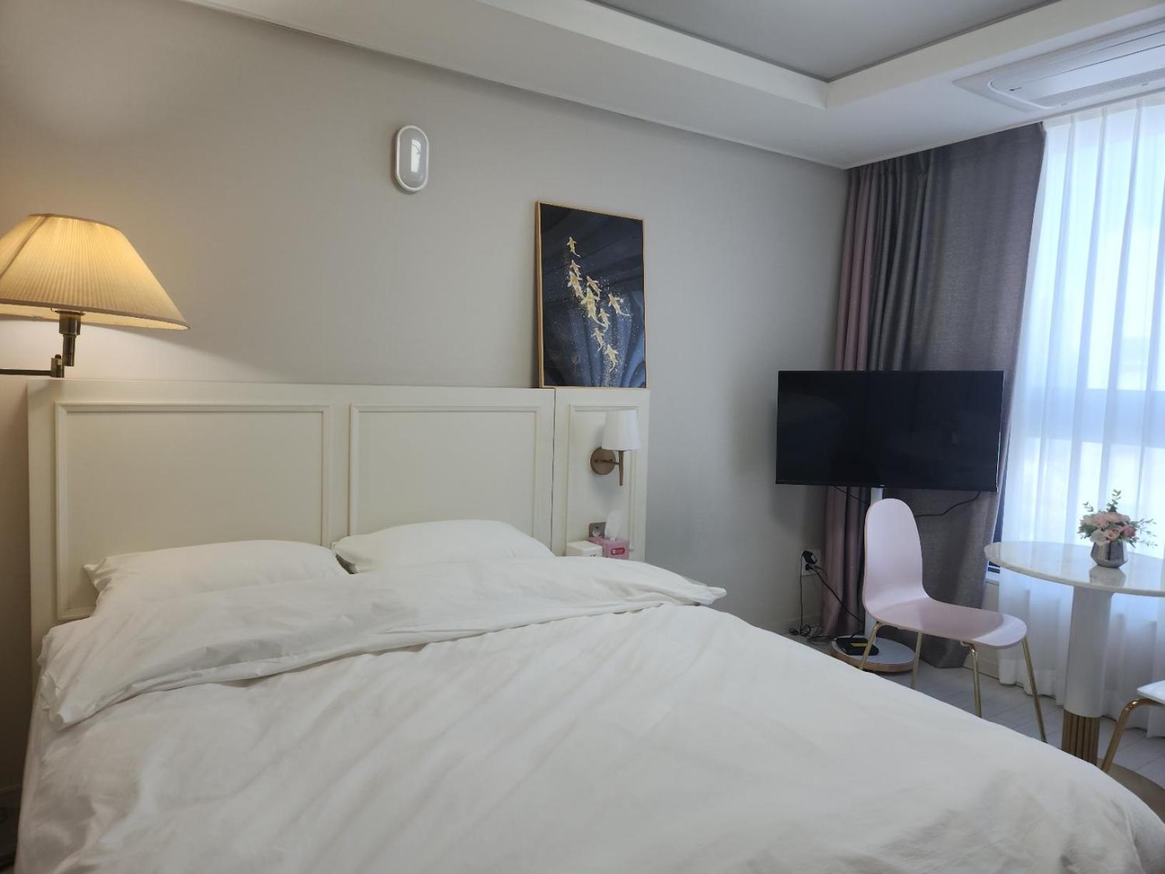 Daegu Star B&B Dsr Hotel Lily Guestroom Extérieur photo