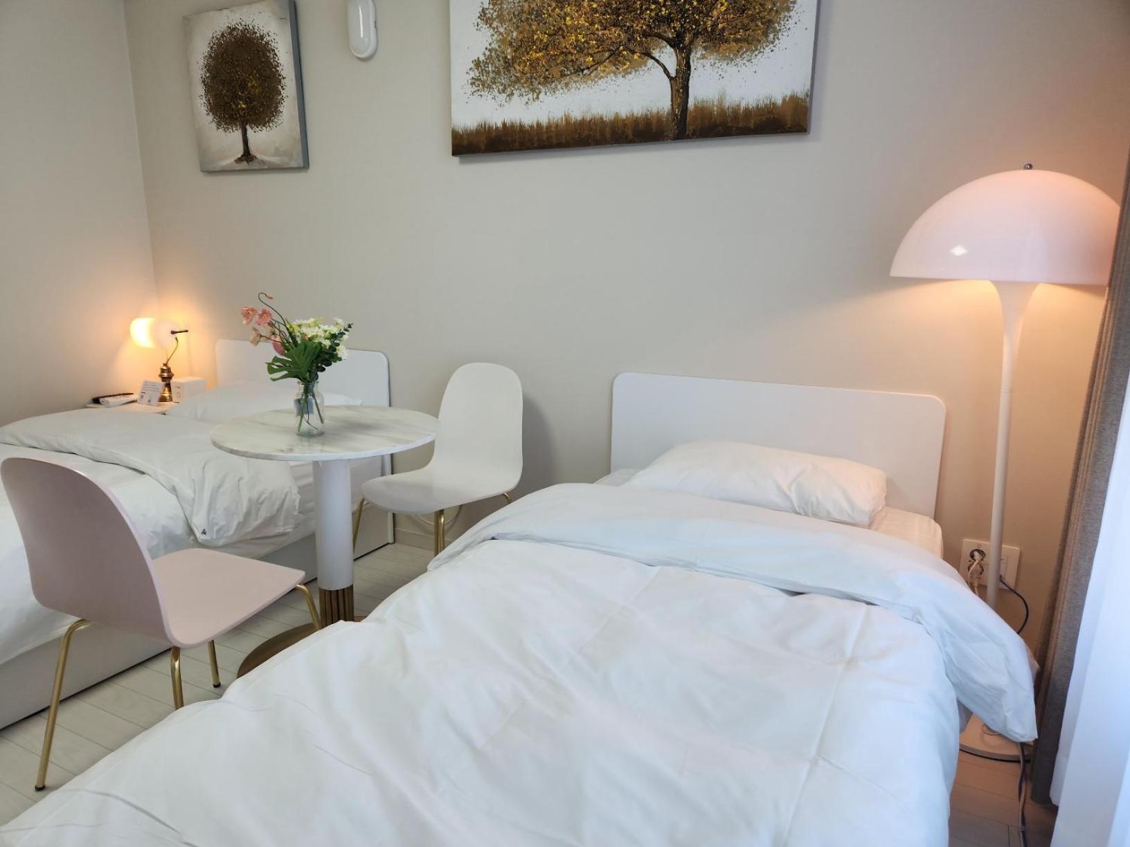 Daegu Star B&B Dsr Hotel Lily Guestroom Chambre photo