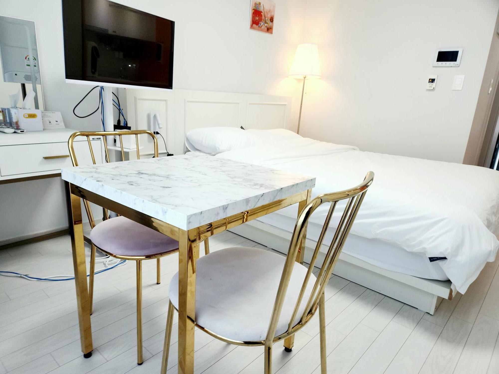 Daegu Star B&B Dsr Hotel Lily Guestroom Chambre photo