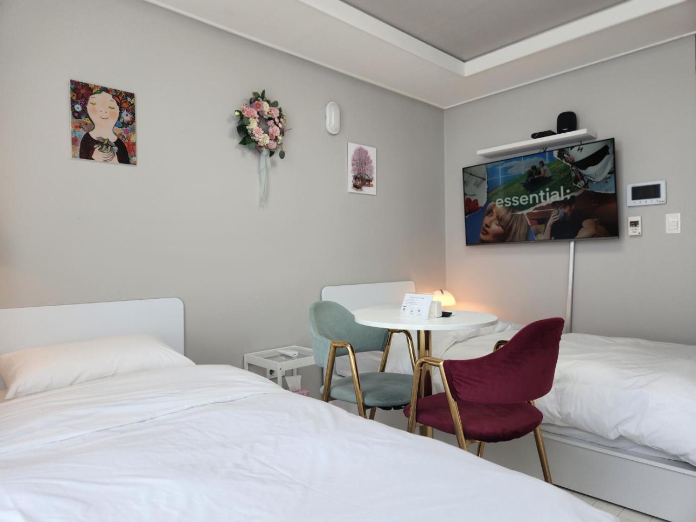 Daegu Star B&B Dsr Hotel Lily Guestroom Extérieur photo