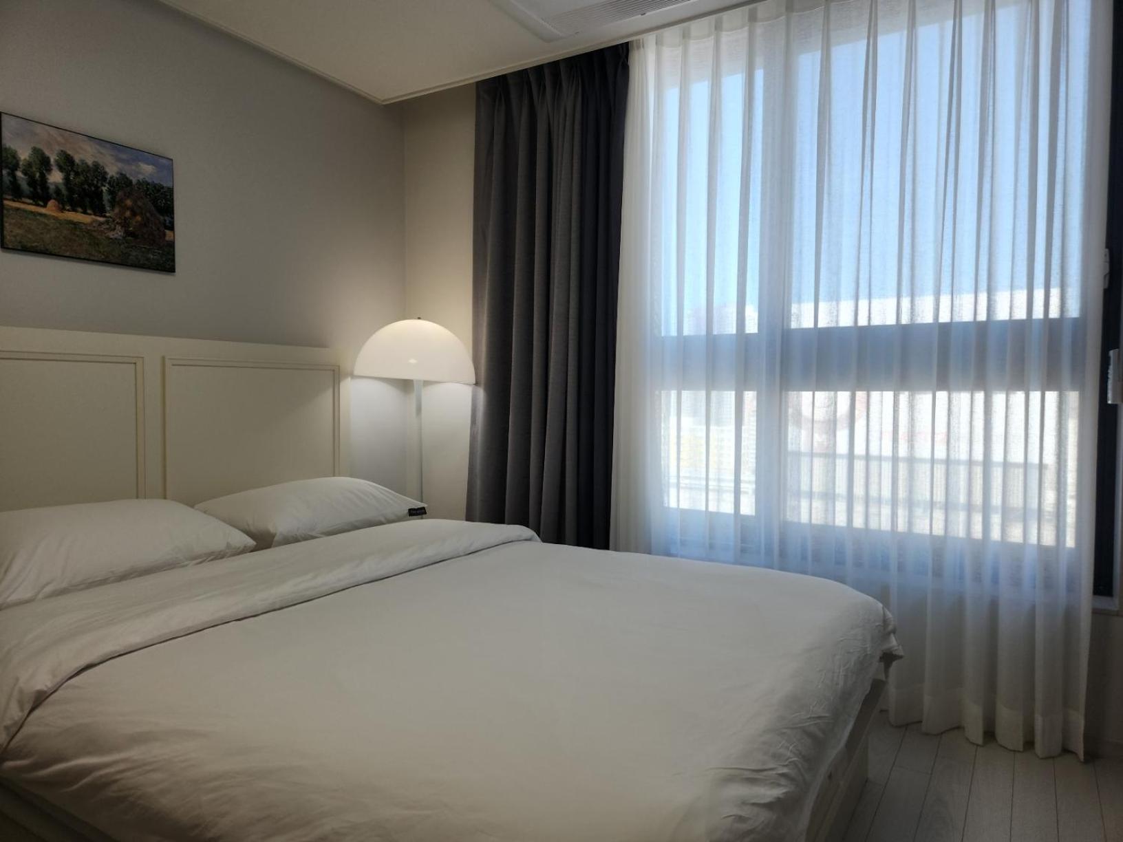 Daegu Star B&B Dsr Hotel Lily Guestroom Extérieur photo